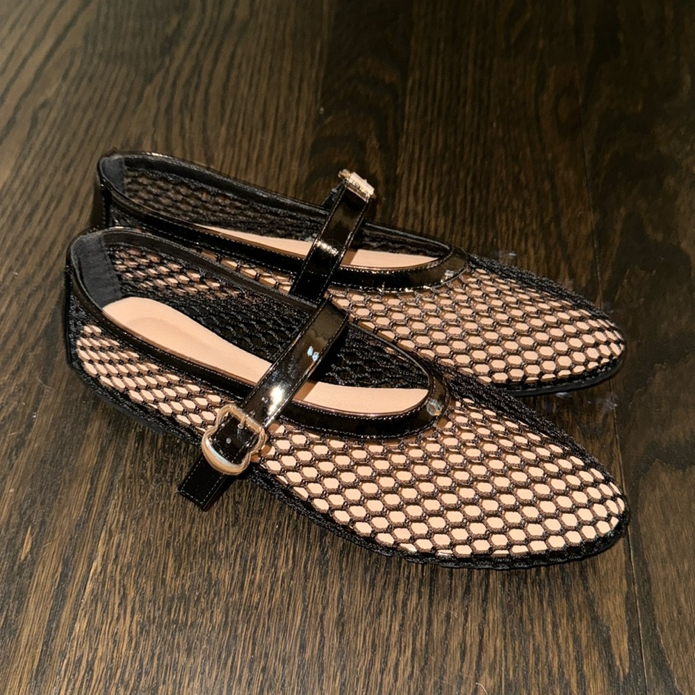 Black and Tan Mesh Flats